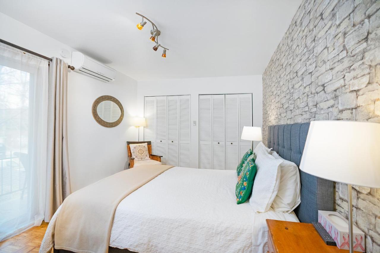 Accueil Chez Francois 4* Montréal